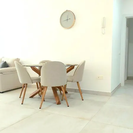 Apartment Luxury House La Santa